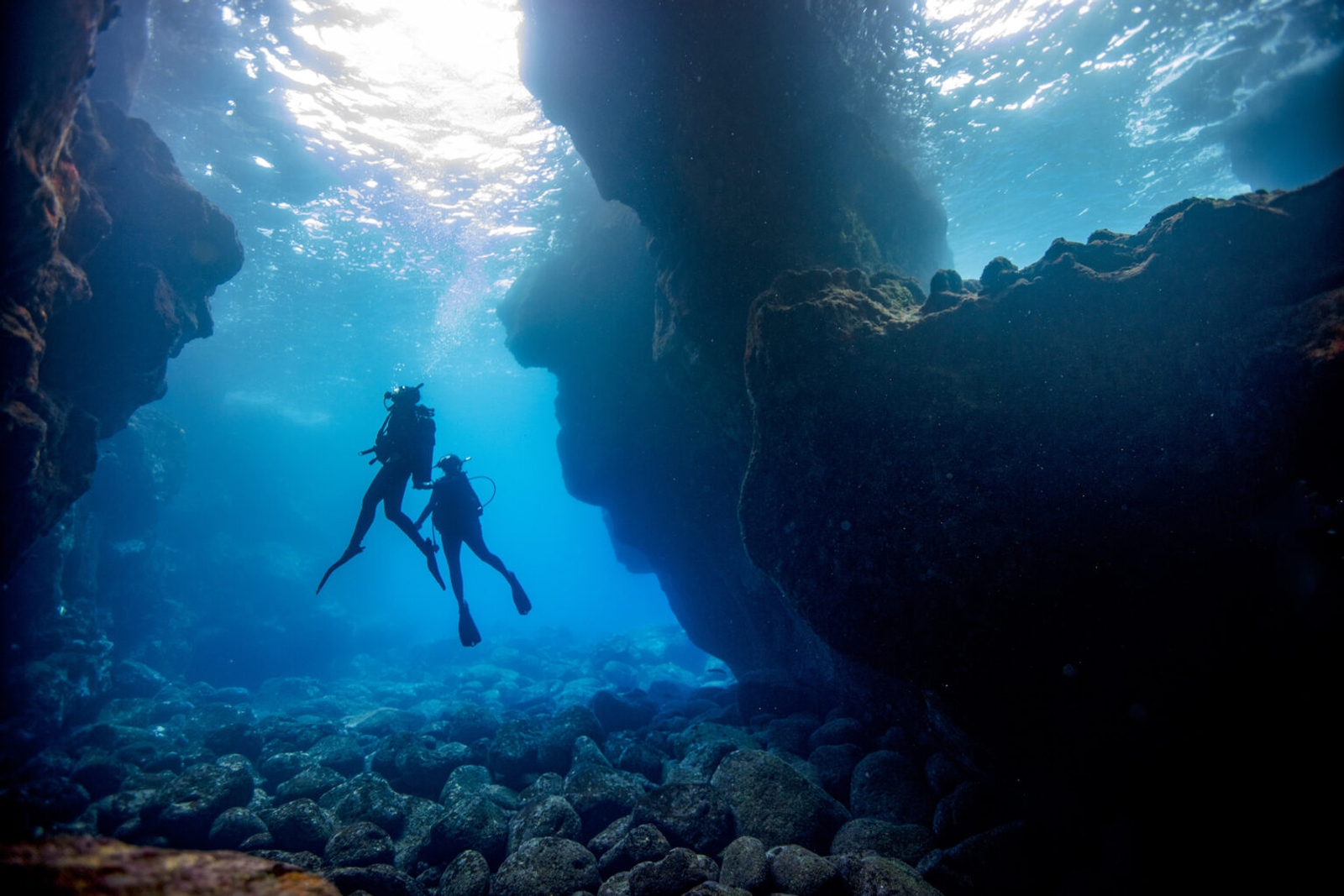 غواصی اسکوبا چیست؟ (SCUBA Diving)